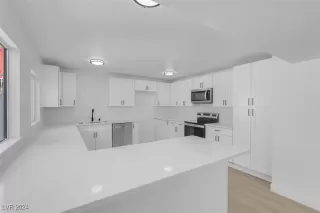 Photo #2: 2631610 Listing