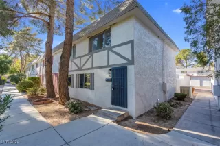 Photo #4: 2631610 Listing