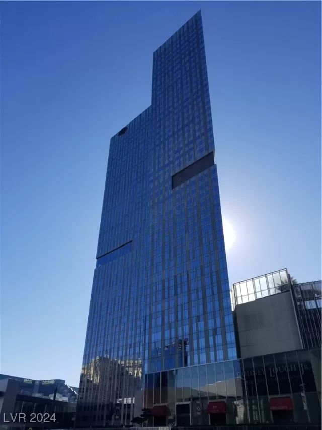 MLS: 2631612 Condo For Sale