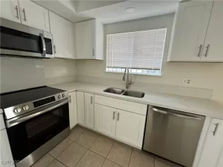 Photo #6: 2631635 Listing 