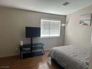 Photo #3: 2631654 Listing