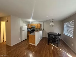 Photo #5: 2631654 Listing