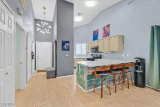 Photo #2: 2631678 Listing 