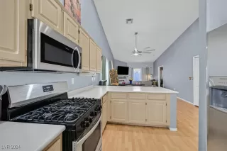 Photo #4: 2631678 Listing 