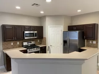 Photo #1: 2631711 Listing 