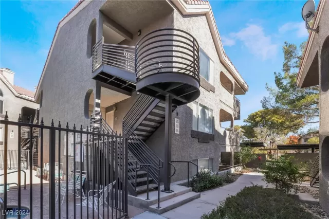 MLS: 2631723 Condo For Sale