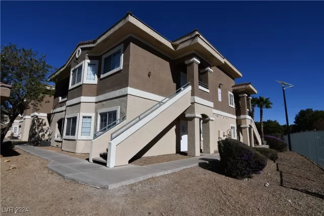 MLS: 2631790 Condo For Sale