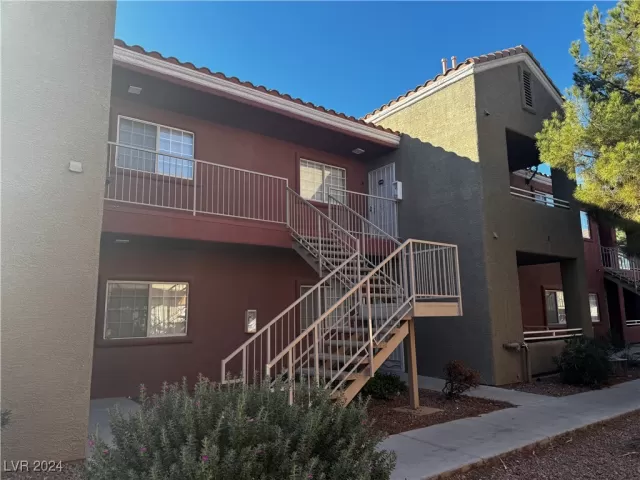 MLS: 2631796 Condo For Sale