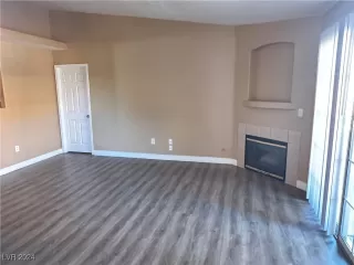 Photo #2: 2631796 Listing 