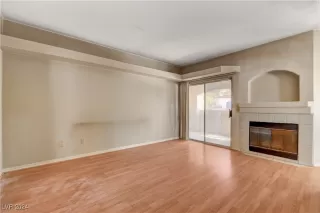 Photo #5: 2631798 Listing