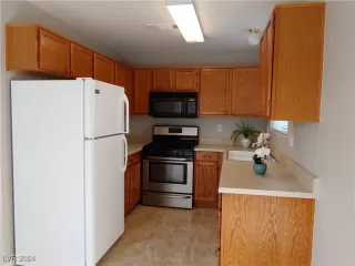 Photo #2: 2631820 Listing 