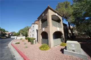 Photo #1: 2631853 Listing 