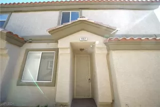 Photo #2: 2631856 Listing 