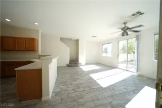 Photo #3: 2631856 Listing 