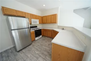 Photo #6: 2631856 Listing 