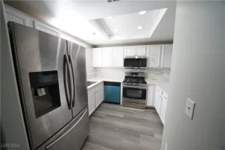 Photo #3: 2631866 Listing 