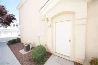 Photo #6: 2631873 Listing 