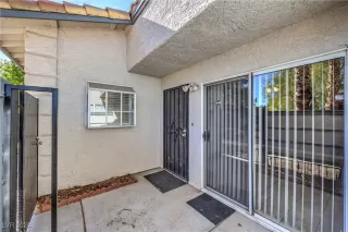 Photo #2: 2631892 Listing