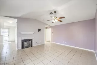 Photo #5: 2631892 Listing