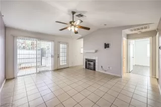 Photo #6: 2631892 Listing