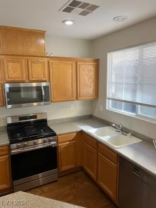 Photo #6: 2631945 Listing 