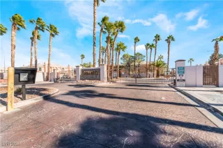 Photo #4: 2631956 Listing 