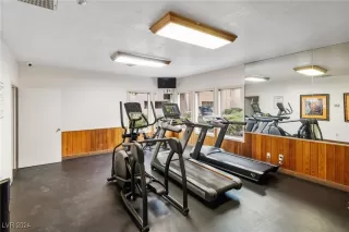 Photo #2: 2631968 Listing