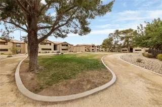 Photo #5: 2631968 Listing