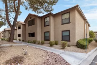 Photo #6: 2631968 Listing