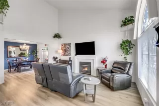 Photo #6: 2631984 Listing