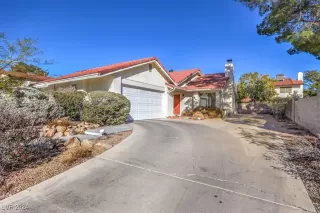 Photo #1: 2631991 Listing 