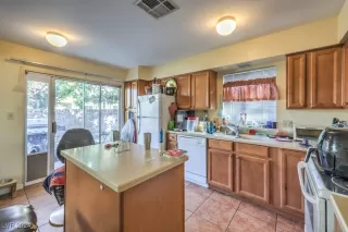 Photo #5: 2631991 Listing 