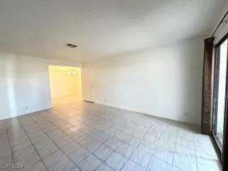 Photo #1: 2631995 Listing 