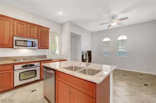 Photo #3: 2632014 Listing 