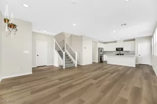 Photo #4: 2632020 Listing 