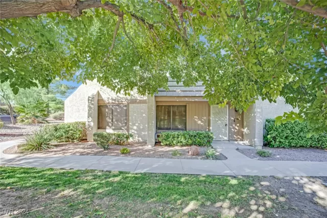 MLS: 2632021 Condo For Sale