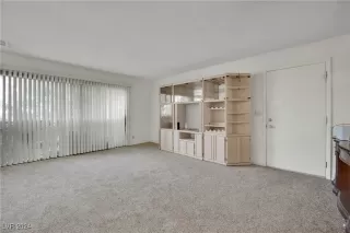 Photo #3: 2632021 Listing