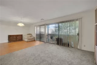 Photo #5: 2632021 Listing