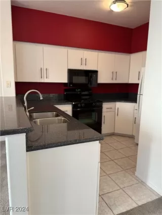 Photo #6: 2632036 Listing 