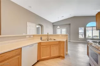 Photo #1: 2632048 Listing