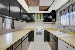 Photo #4: 2632060 Listing