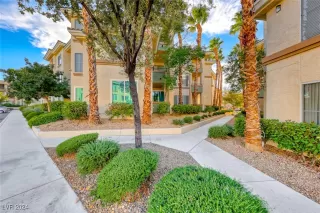 Photo #3: 2632096 Listing