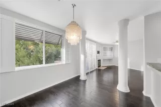 Photo #6: 2632109 Listing 