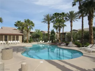 Photo #1: 2632116 Listing 