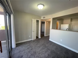 Photo #6: 2632116 Listing 