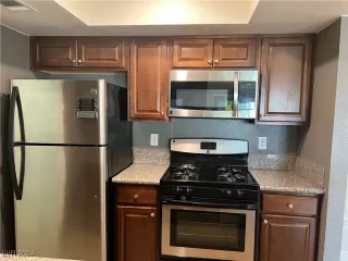 Photo #4: 2632118 Listing