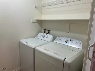 Photo #5: 2632118 Listing