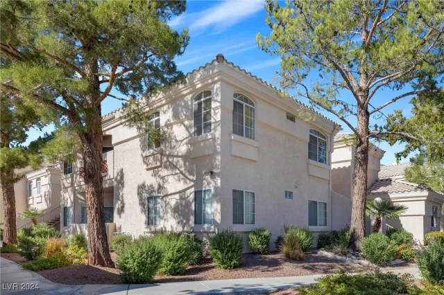 MLS: 2632119 Condo For Sale