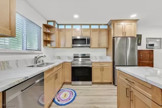 Photo #1: 2632147 Listing 