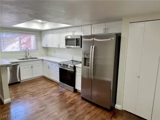 Photo #6: 2632157 Listing 